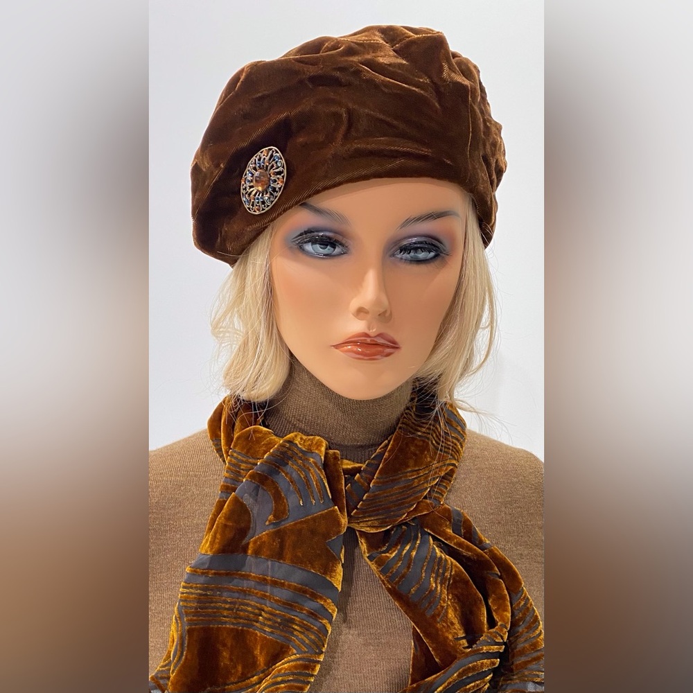 Morgan Kari Designs brown velvet beret